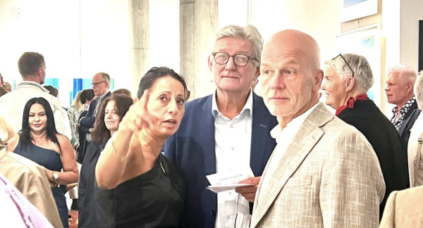 Kenneth Blom · r/art · 2024